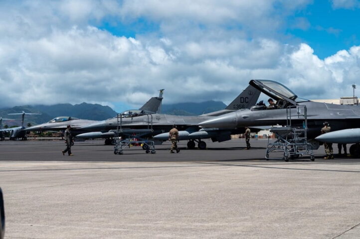 derriban al menos 5 aviones norteamericanos en Iran (1)