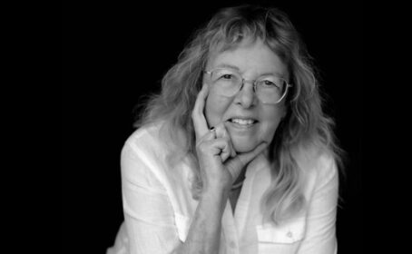 El arte y la ciencia tienen una relación similar a la del cerebro y el cuerpo, dice la neurocientífica Elaine L. Bearer