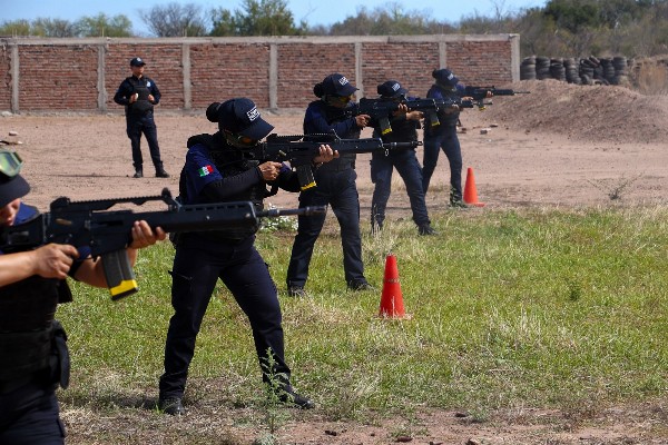 policias de cajeme practica tiro