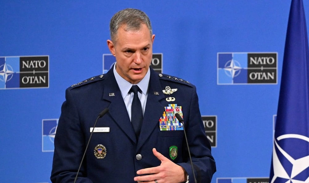El general Alexus Grynkewich, (1)