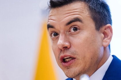 Noboa decreta nuevo toque de queda: 74 % de los ecuatorianos vive en estado de excepción