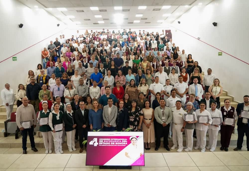 Reconocen labor de personal de enfermería durante Congreso Internacional .. (1)