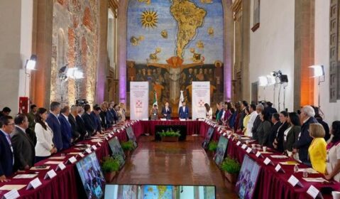 SEP da marcha atrás a modificación de calendario escolar