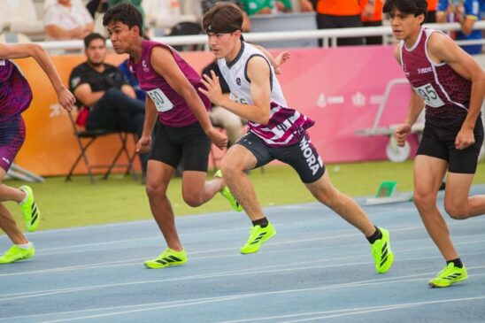 Velocista atesora, a base de rapidez, su primera presea de Olimpiada Nacional... (1)