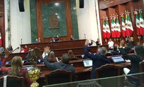 Congreso del Estado aprueba licencia temporal de Rocha Moya