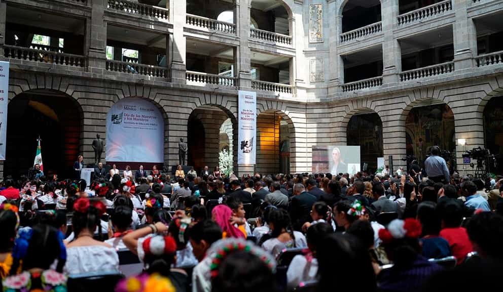 presidenta anuncia aumento al magisterio (1)
