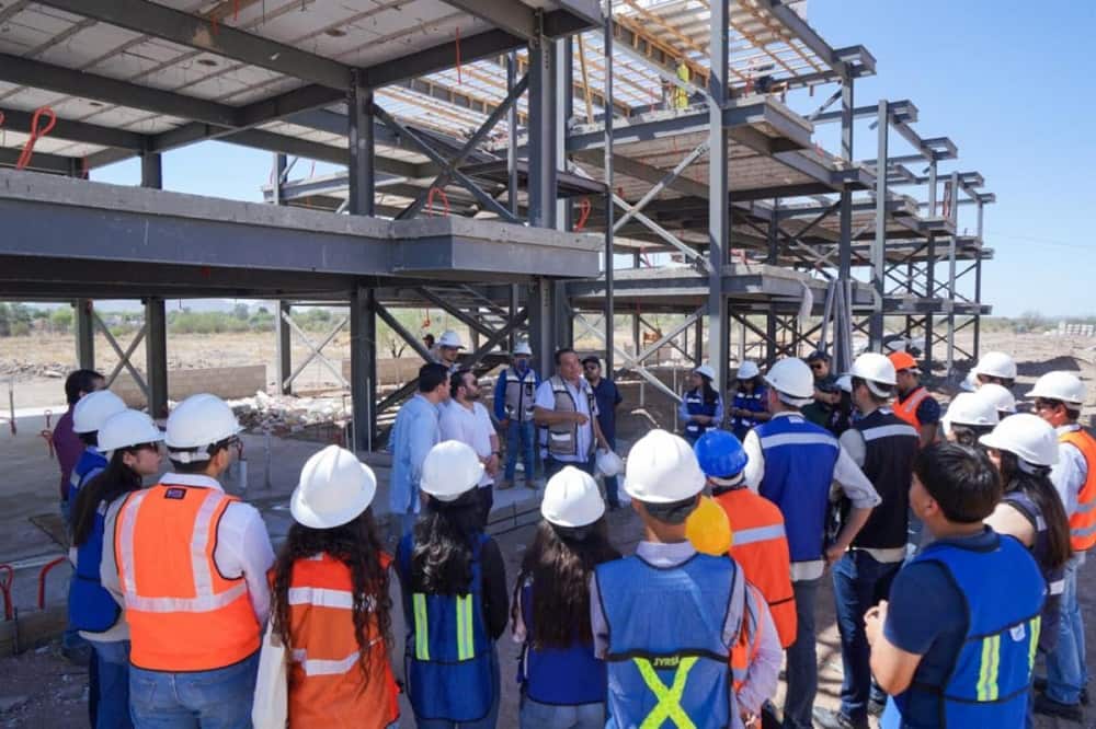 Analizan estudiantes universitarios proyectos del Programa de Vivienda para el Bienestar1 (1)