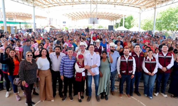 Beneficia Gobernador Durazo a 4 mil 500 familias del sur de Sonora (1)