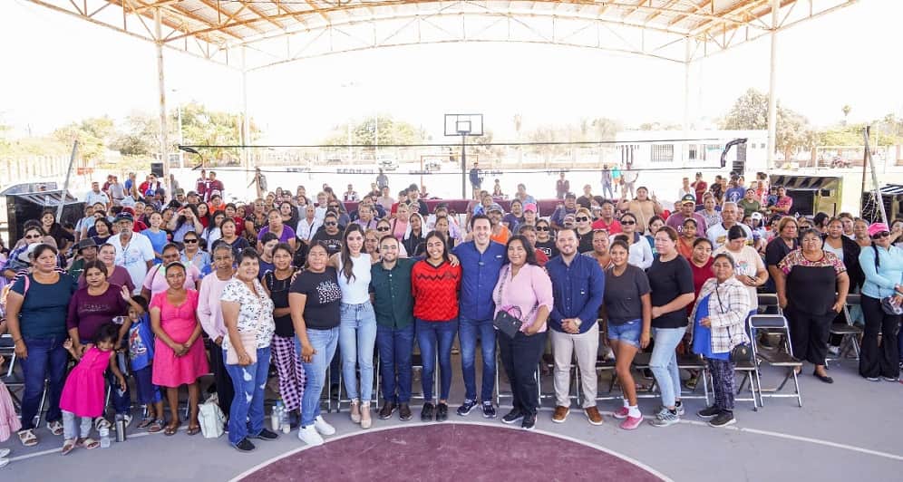 Gobierno de Sonora entrega apoyos a familias de Bahía de Kino (1)