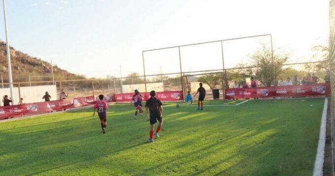 Inaugura Gobierno de Sonora cancha de futbol en el Área Deportiva “El Kilómetro”... (1)