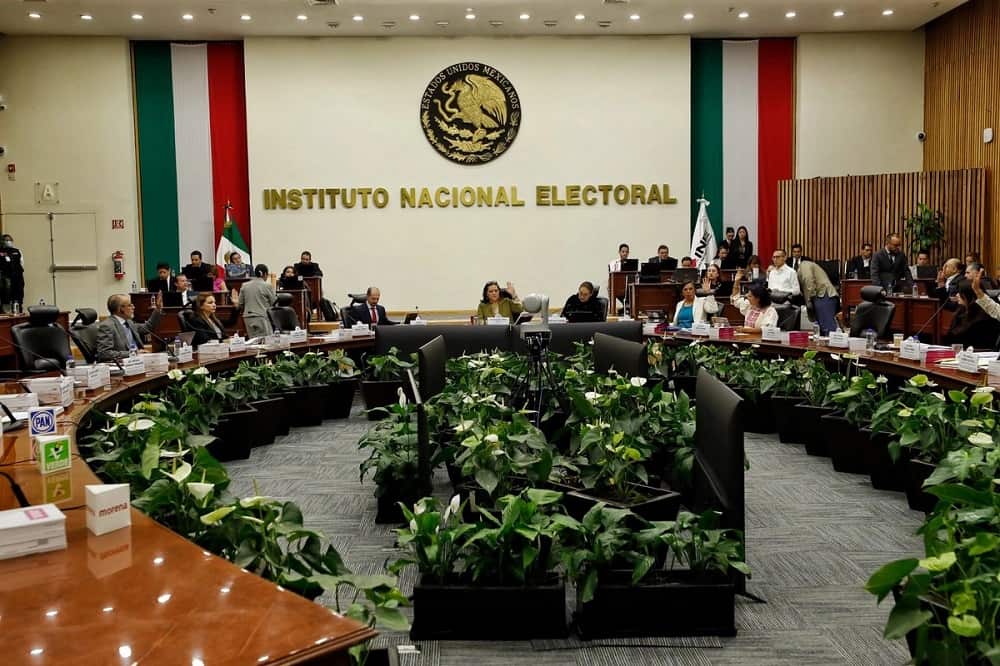 Se suaan dos partidos mas en México.jpg