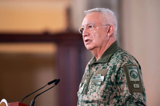 general Ricardo Trevilla, secretario de la Defensa Nacional