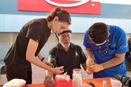 Acerca Gobierno de Hermosillo jornada de salud a la colonia Fuentes del Mezquital
