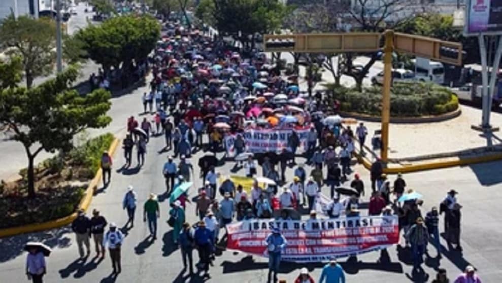 marcha-la-cnte-en-chiapas-y-comienza-paro-laboral