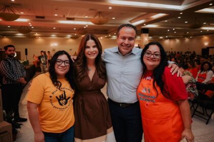 HERMOSILLO. Destacan Toño Astiazarán y Patty Ruibal labor de madres voluntarias en programa Desayunos Escolares