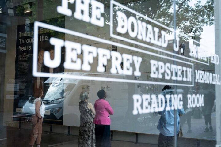 Asedia a Trump la sombra de Epstein