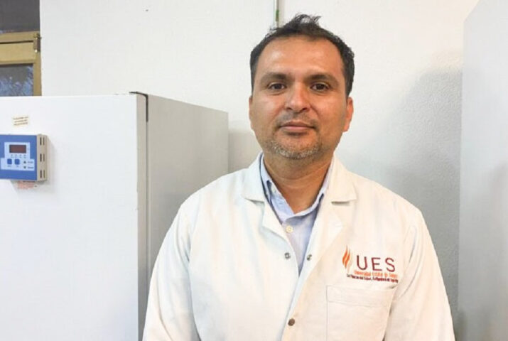 Investigador de la UES busca desarrollar empaques biodegradables antimicrobianos1 (1)
