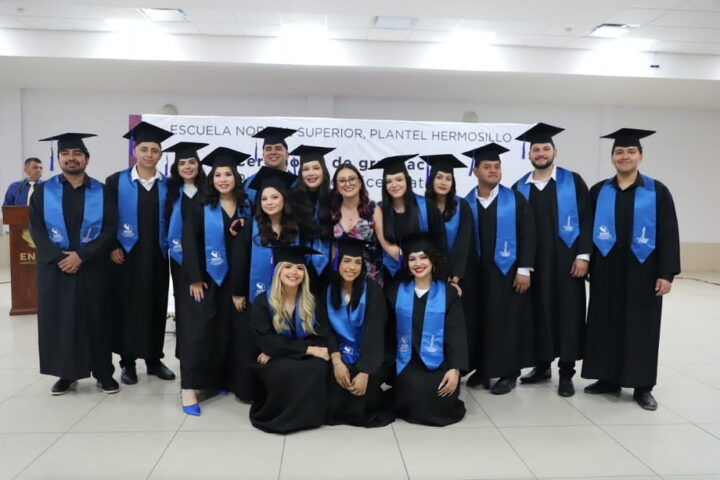 Más de 800 estudiantes egresan de Escuelas Normales y UPN de Sonora (1)