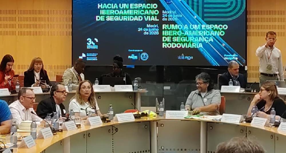 Representante de la UTGuaymas participa en el Seminario. (1)