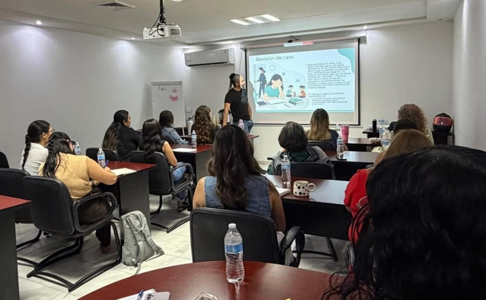 fortalece formación de profesionistas del programa Niñas Adelante (1)