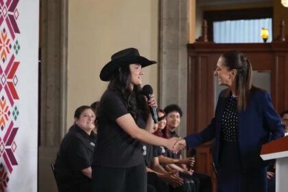 Con México canta, los jóvenes cantan por la paz y contra las adicciones: Sheinbaum