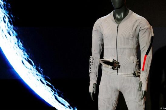 trajees espacial prada