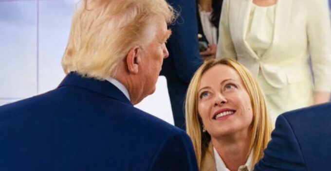 trump se burla de meloni (2)