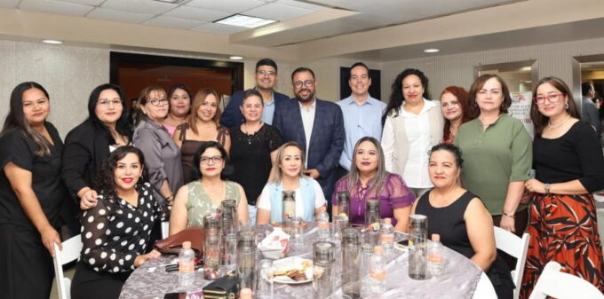 Festeja Gobierno de Sonora a trabajadoras sociales de Isssteson (1)