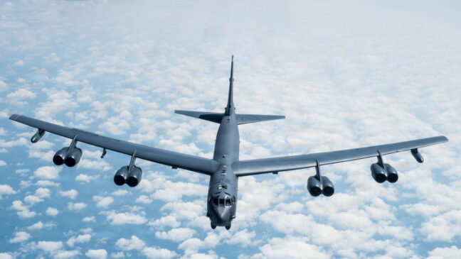 Les bombardearemos al carajo. Trump lanza amenaza militar a otro país del golfo Pérsico (1)