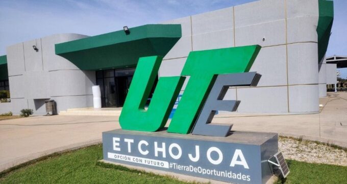 Recibe la UTEtchojoa a la primera generación de la Licenciatura en Médico Cirujano y Partero... (1)