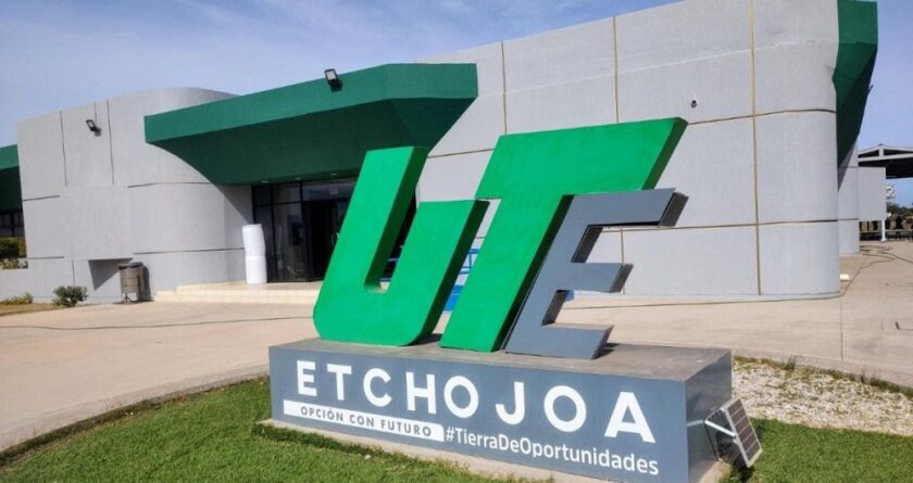 Recibe la UTEtchojoa a la primera generación de la Licenciatura en Médico Cirujano y Partero... (1)