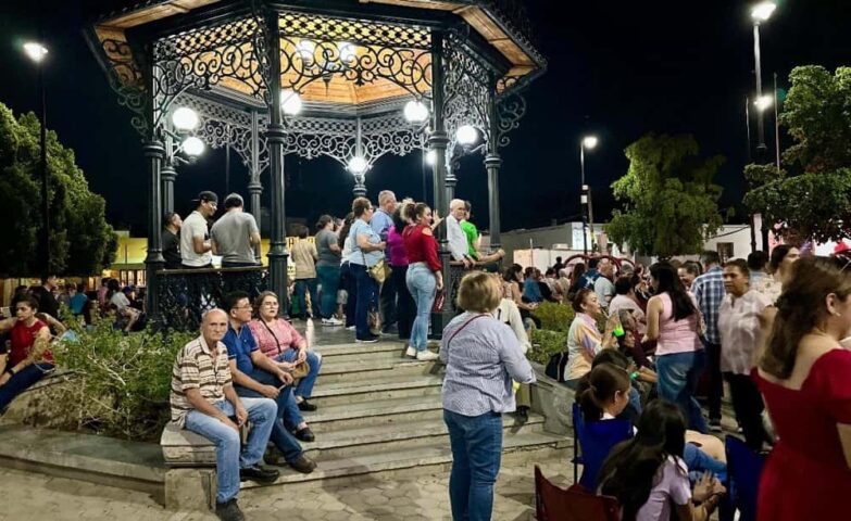 celebrar a las personas adultas mayores con “Bailar es recorda (1)