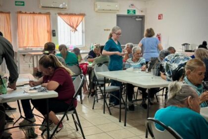 Gobierno de Sonora promueve clases gratuitas de pintura para  adultos mayores