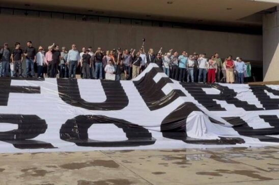 fuera rocha