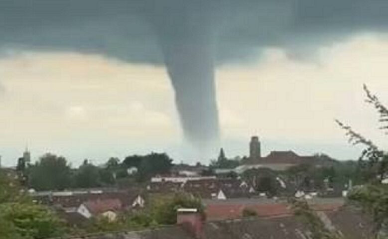 tornado en Francia (1)