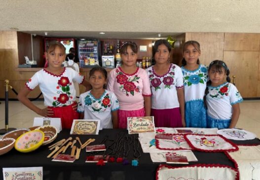 Gobierno de Sonora fortalece coordinación cultural durante la Fiesta Voces por La Paz.1jpg (1)