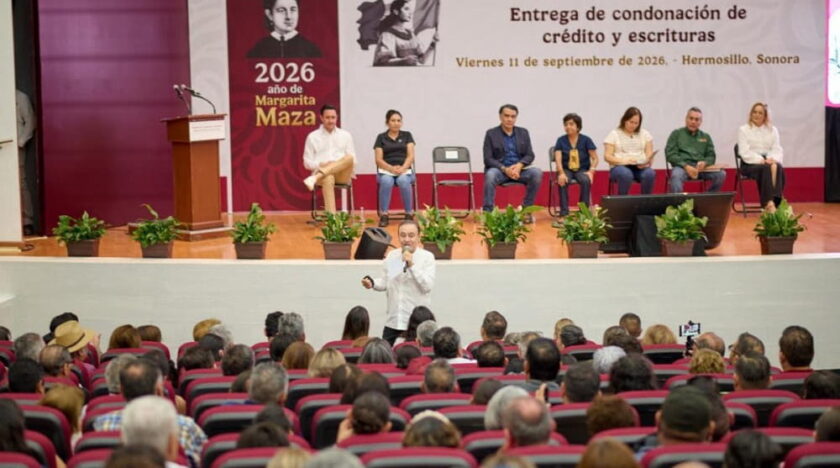 aseguran el patrimonio de familias sonorenses con entrega de escrituras y créditos liquidados. (1)