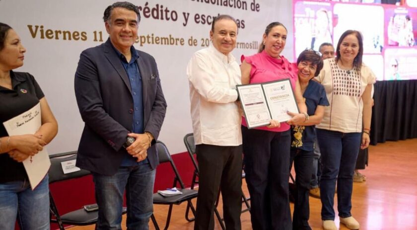 aseguran el patrimonio de familias sonorenses con entrega de escrituras y créditos liquidados1. (1)