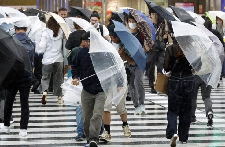 japon. evacuación por tifon (1)