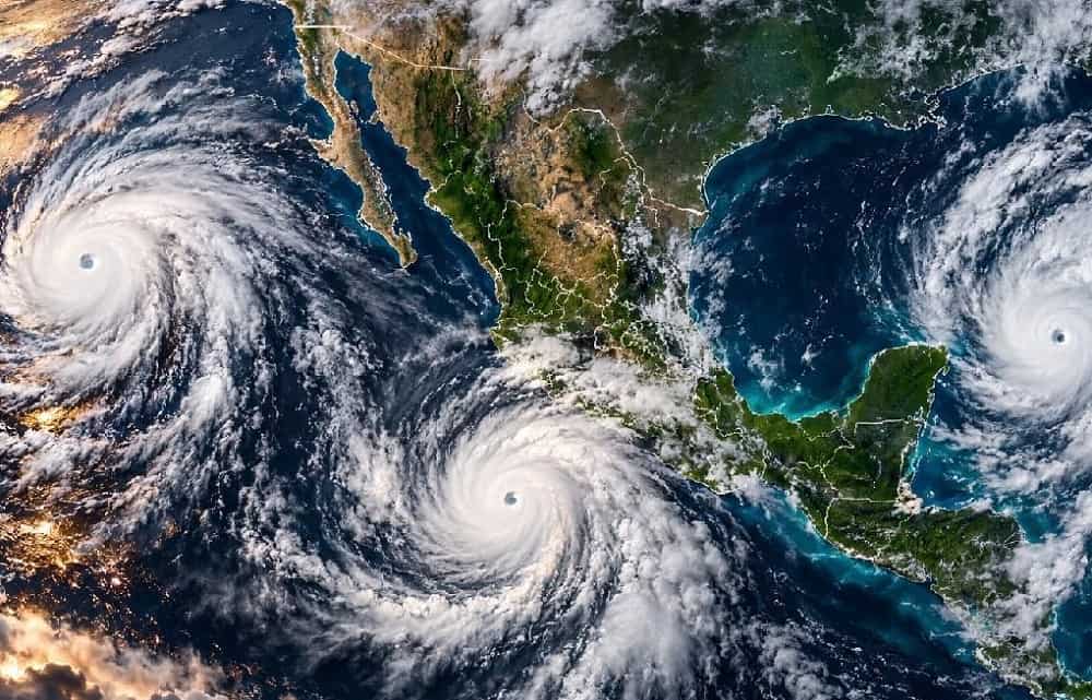 Simón' y 'Rachel' tocarán tierra en México e 'Isaías' impactará EU (1)