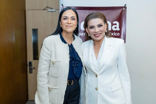 ariadna y Lorenia