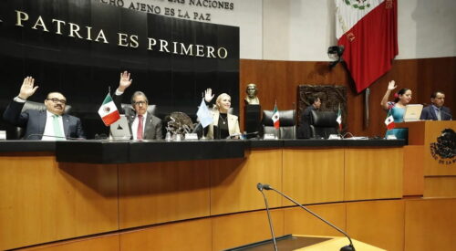 Senado declara constitucionalidad de reforma para prohibir doble nacionalidad a presidentes y gobernadores